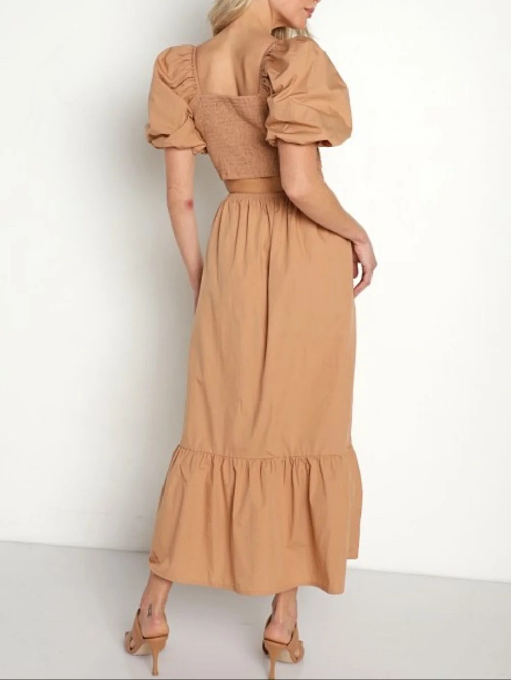 Faithfull The Brand Smocked Puff Sleeve Maxi Dress in Hazelnut Size 2 - Picture 2 of 6